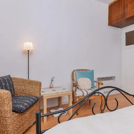 Shik & Chic One Bedroom Central Apartment Graf Ignatiev X Shishman Corner By Flat Mаnager Sofia Exterior photo